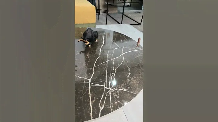 Журнальный столик из керамогранита_2